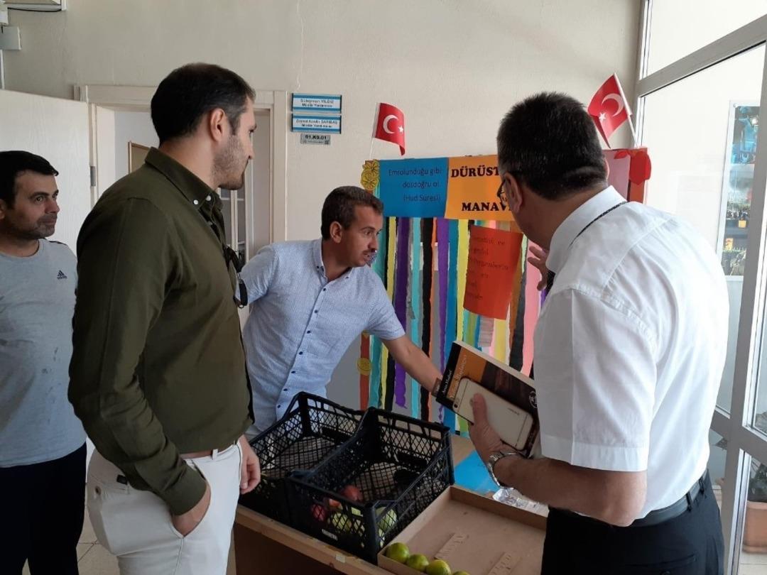 Kaynarca İl&ccedil;e Milli Eğitim M&uuml;d&uuml;rl&uuml;ğ&uuml;nden anlamlı proje