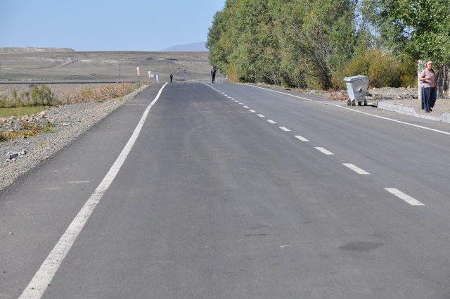 UDH eski Bakanı Ahmet Arslan’ın ismi Arpaçay’da caddeye verildi