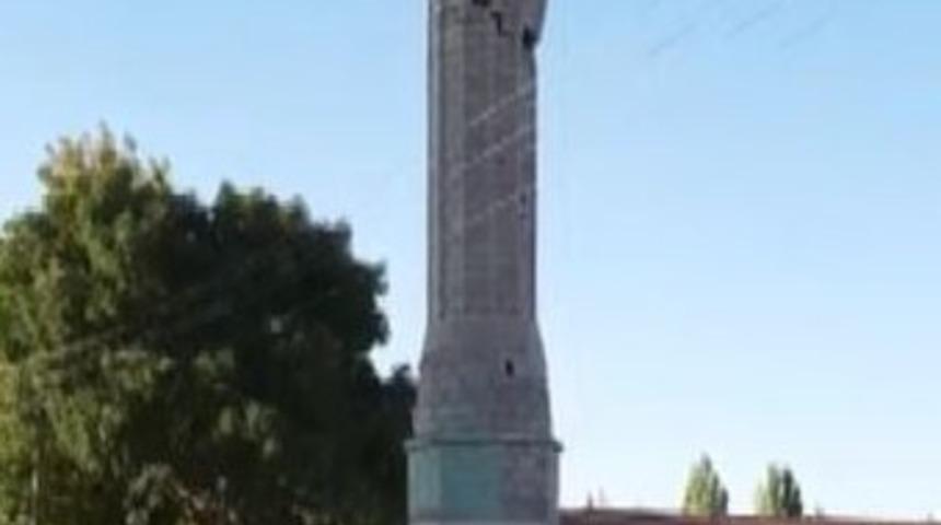 İmece usul&uuml; minare yıkımı