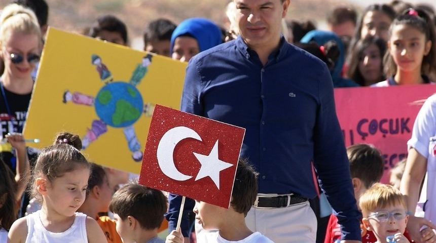 Mercan Koleji’nde ‘Dünya Çocuk Günü’ etkinliği