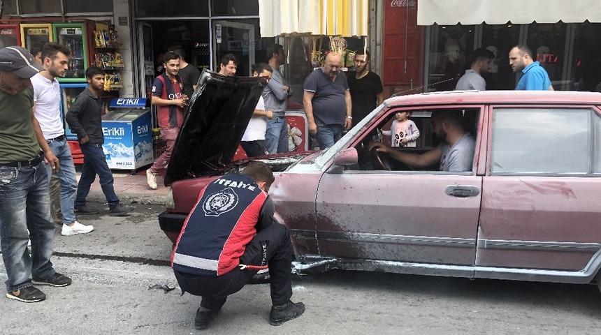 Alaplı’da hareket halindeki otomobil alev aldı