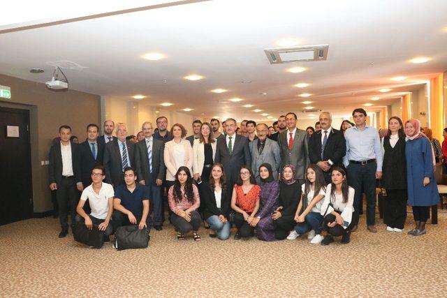 Beyşehir’de “Afetlerde Bilinçlilik ve Acil Yardım” konferansı düzenlendi