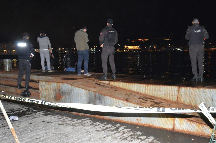 İstanbul'da dehşet! Elindeki şişeyi kırıp arkadaşının boğazını kesti! G1