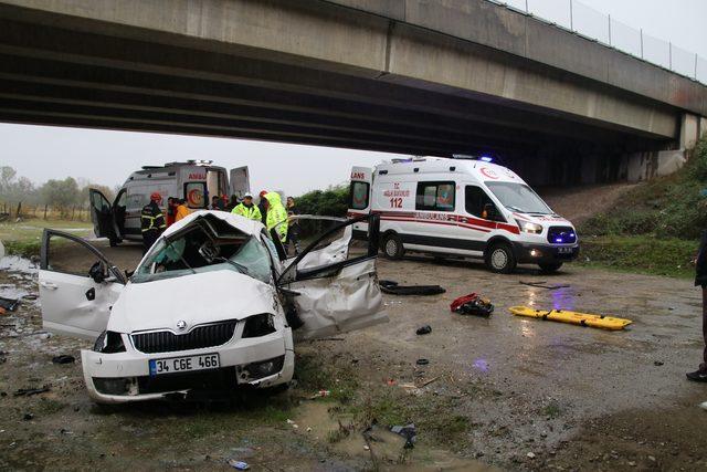 Otomobil köprüden uçtu: 2 ölü, 2 yaralı