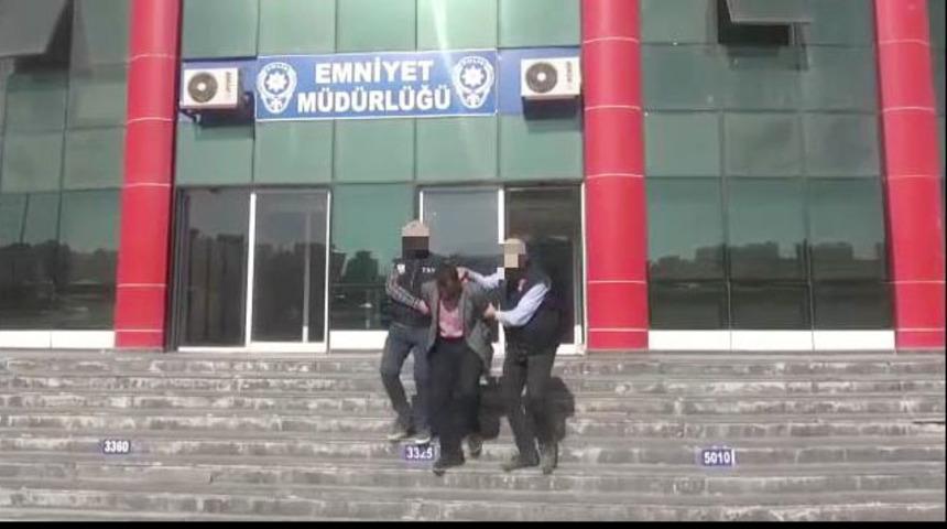 Van'da ter&ouml;r operasyonu: 2 kişi tutuklandı