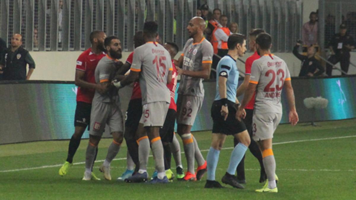 Erman Toroğlu: Galatasaray'ın oynadığı futbol zavallı