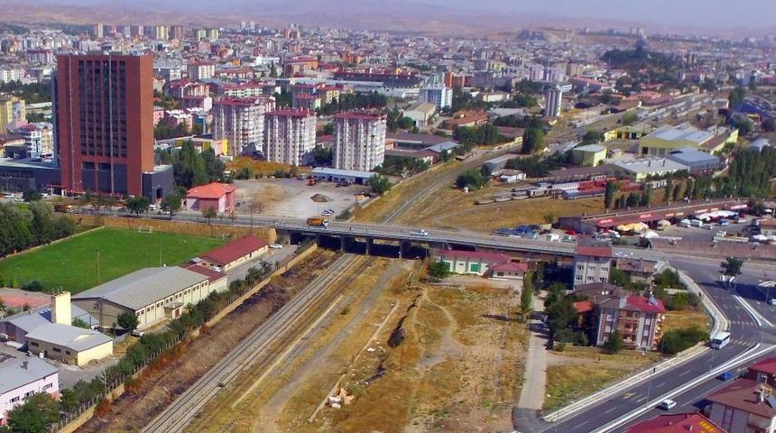 Sivas&rsquo;ta yıpranan k&ouml;pr&uuml;lerde yenileme &ccedil;alışmaları