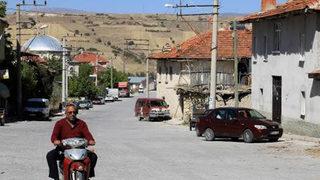 Isparta'nın Çetince köyü 7 ayda 5 muhtar gördü