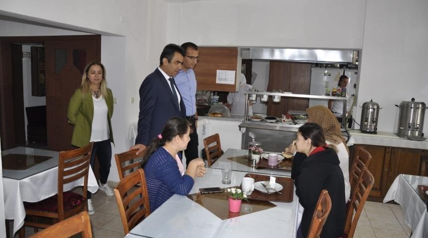 Gümüş’ten özel yüksek öğrenim yurtlarına ziyaret