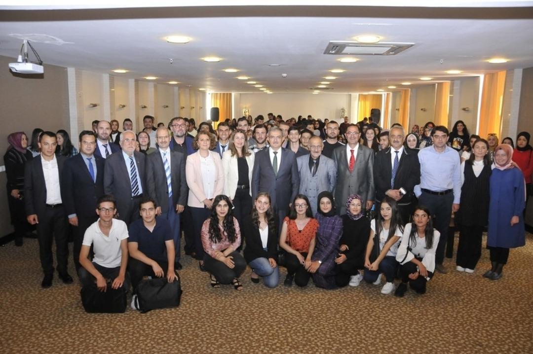 Beyşehir Ali Akkanat Y&uuml;ksekokulunda akademik a&ccedil;ılış yapıldı