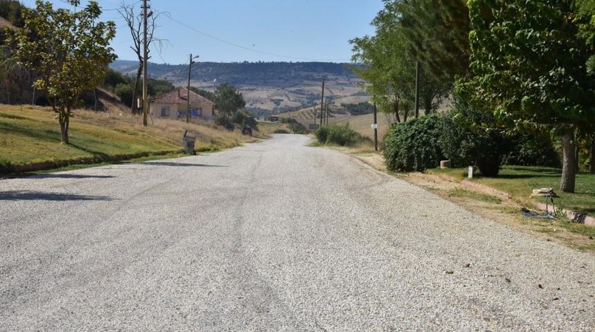 Manisa&rsquo;da yol yapımında yoğun mesai