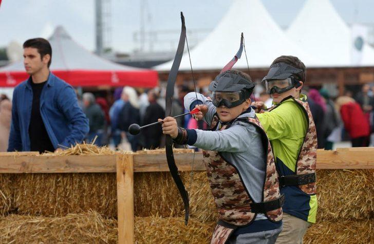 Bilal Erdoğan ile Berat Albayrak'ın oğulları okçuluk mücadelesinde G3