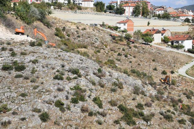 Dursunbey’de TOKİ konutlarının yapımına başlandı