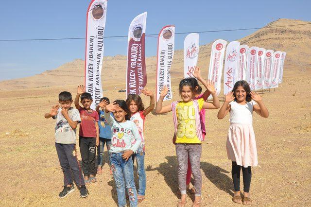 Şehit Kaymakam Safitürk anısına yamaç paraşütü