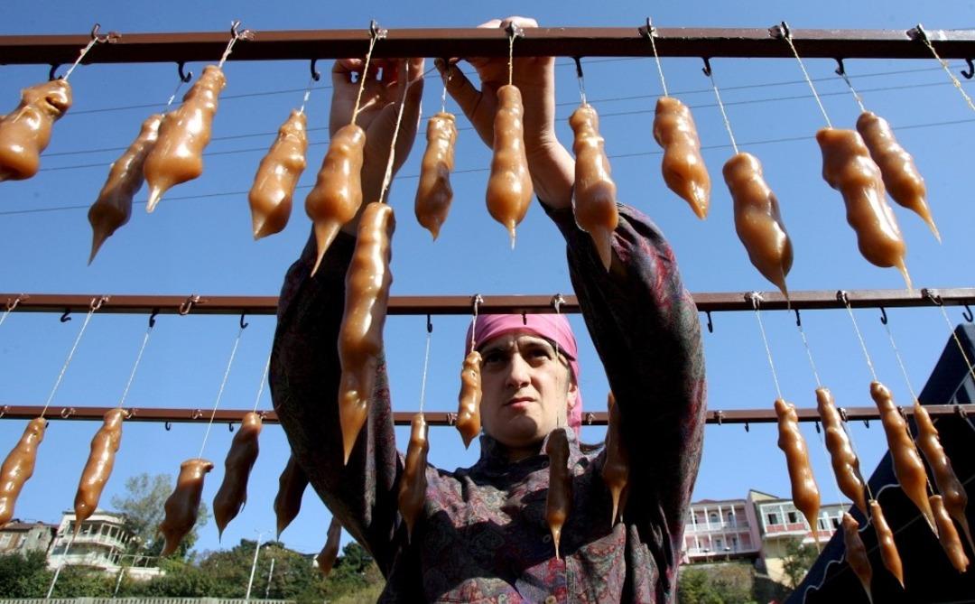 Tiflis&rsquo;te şehir festivalinde renkli g&ouml;r&uuml;nt&uuml;ler