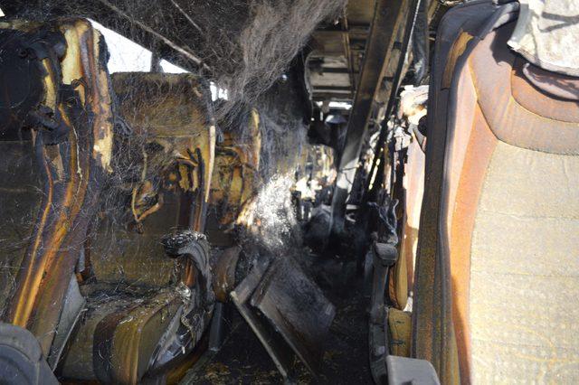 Adıyaman'da hareket halindeki yolcu otobüsünde yangın çıktı