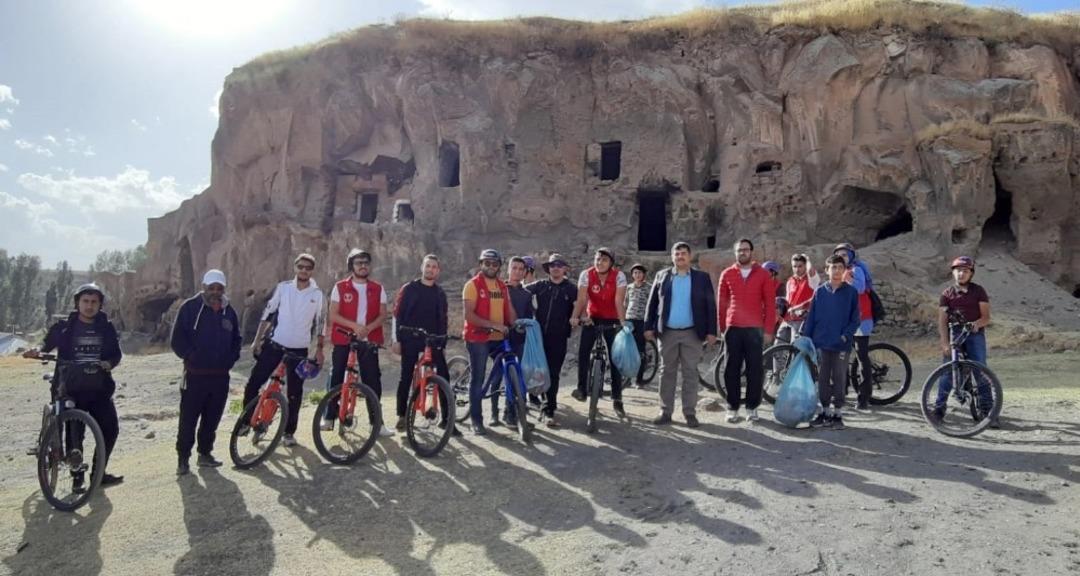 Ahlat&rsquo;ta &ldquo;Sosyal Medyadan Sosyal Meydana&rdquo; projesi