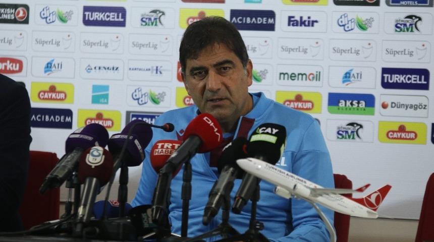 &Uuml;nal Karaman: "Ağır şartlara rağmen m&uuml;cadele eden oyuncularımız vardı"