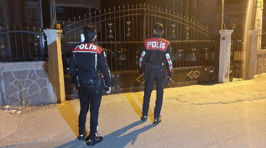 Hırsızlık ş&uuml;phelisi 2 şahıs yakalandı