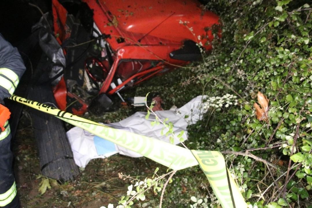 Tır iki otomobile &ccedil;arptı, şarampole u&ccedil;tu: 1 &ouml;l&uuml;