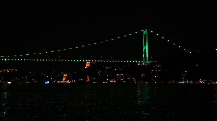 İstanbul "serebral palsi" için yeşile büründü G5