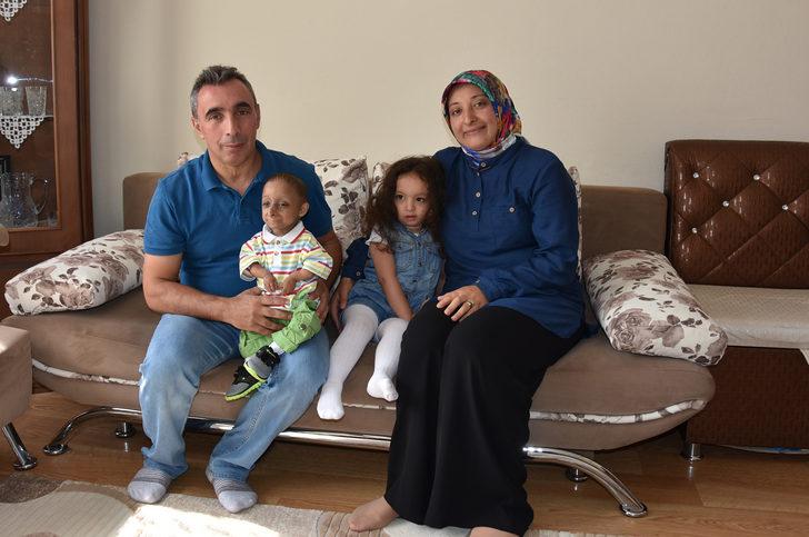 Milyonda bir görülüyor... 14 yaşındaki İlker, 4 kilo ağırlığında, 65 santimetre boyunda G5