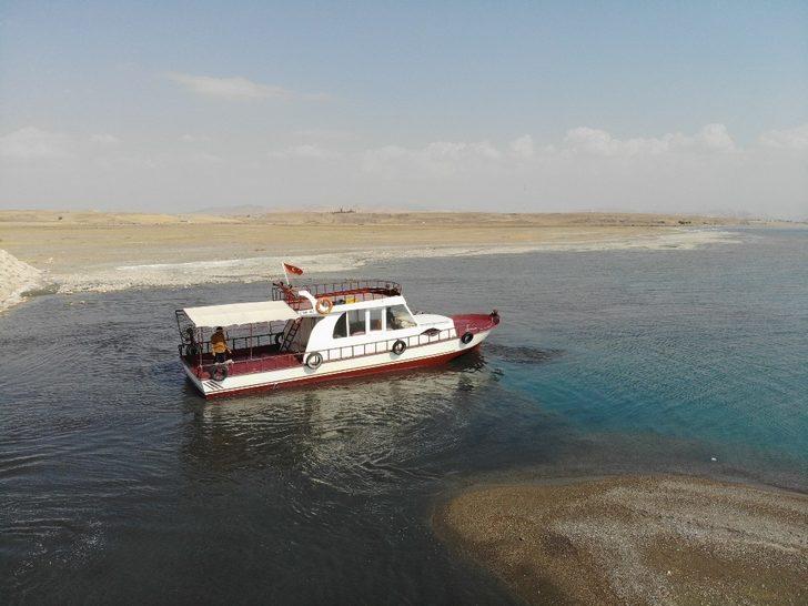 Balıkçı tekneleri kum yüzünden limana giriş-çıkışlarında sıkıntı yaşıyor G5