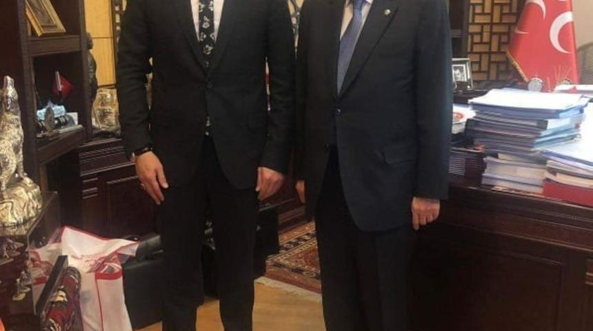 MHP’li Avşar’dan "Bahçeli" twitlerine sert tepki