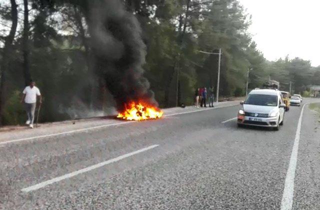 Seyir halindeki ATV cayır cayır yandı