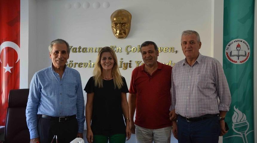 MUTSO&rsquo;dan &ouml;ğrencilere kırtasiye yardımı