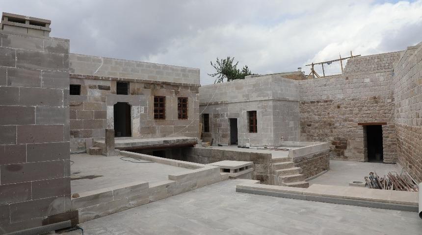 &Ccedil;erkezoğlu Mustafa Bey Konağı tarihe ışık tutacak