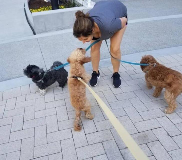 Bergüzar Korel'in ablası Zeynep Korel Amerika'da evlere temizliğe gidiyor G5