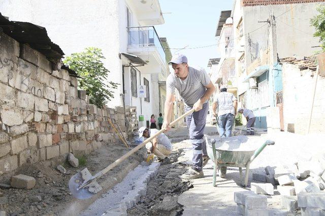 Efeler Belediyesi Osman Yozgatlı’da yeni yol çalışması başladı