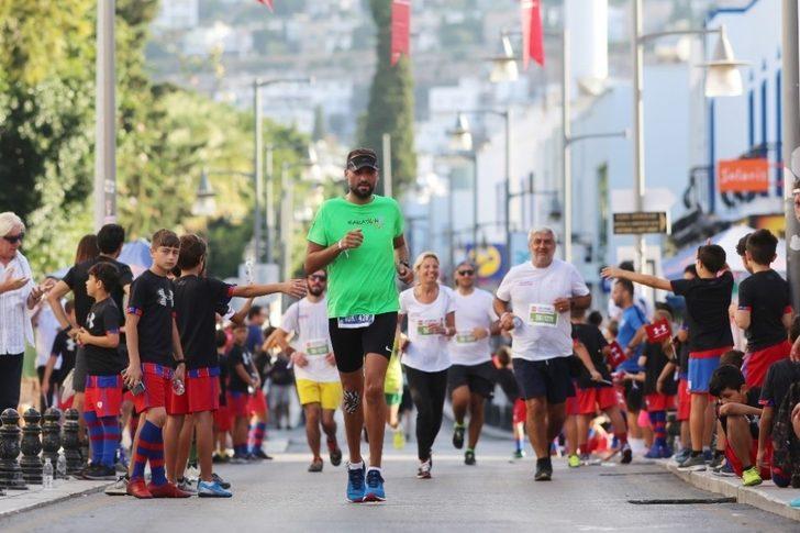 Bodrum yarı maratonu renkli görüntülere sahne oldu G3