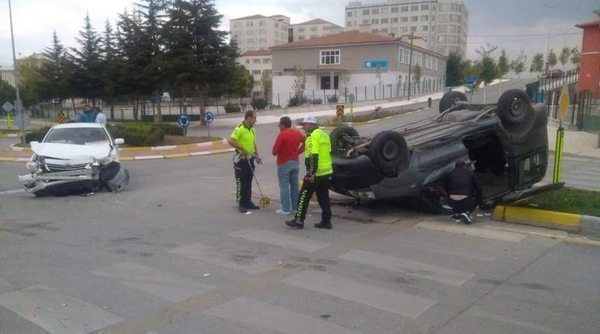 &Ccedil;orum&rsquo;da trafik kazası: 3 yaralı