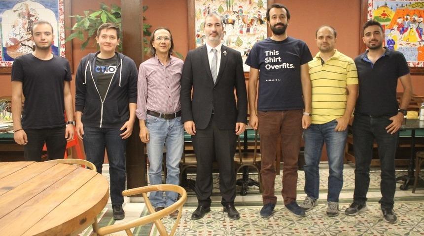 ESMİAD’dan TEKNOFEST’te dereceye giren öğrencilere yemek