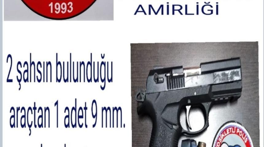 Balıkesir&rsquo;de Yunuslar silahlı şahısları yakaladı