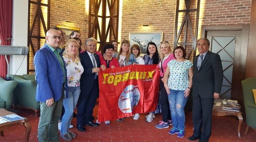 Başkan B&uuml;y&uuml;kkılı&ccedil;, Ukraynalı turizmcilerle bir araya geldi