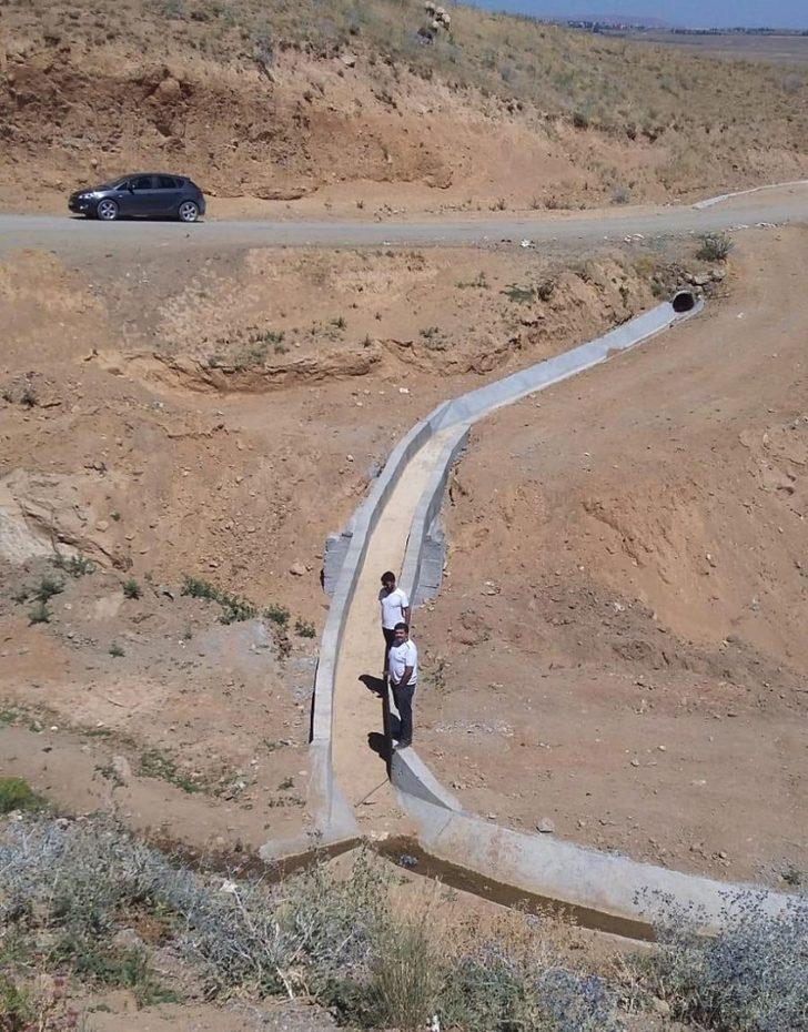 Van Büyükşehir Belediyesinden kırsal mahallelere tarımsal hizmet G3