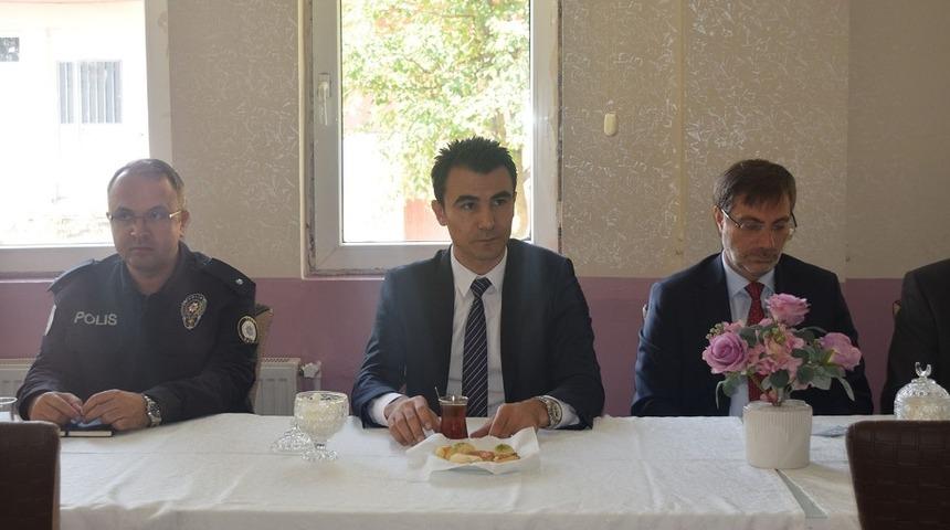 Susuz Kaymakamı İnam, muhtarlarla buluştu