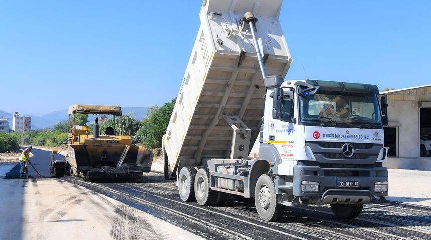 Mersin&rsquo;de asfalt &ccedil;alışmaları s&uuml;r&uuml;yor