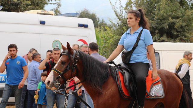 Ödemiş'te rahvan at yarışları yapıldı