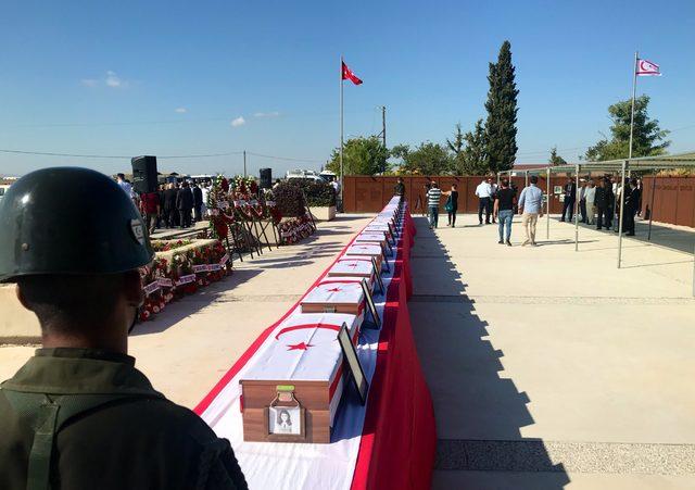 Rumların katlettiği Kıbrıslı Türk şehitler 45 yıl aradan sonra defnedildi