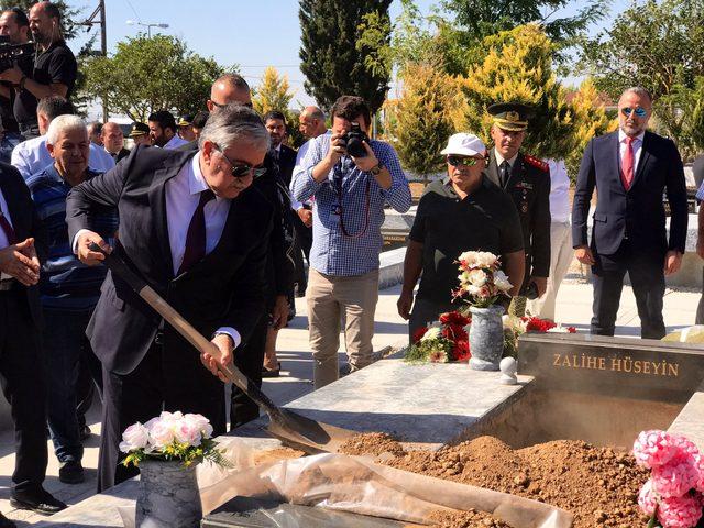 Rumların katlettiği Kıbrıslı Türk şehitler 45 yıl aradan sonra defnedildi