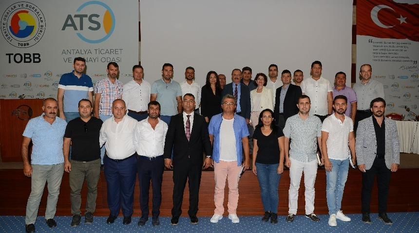Yapı m&uuml;teahhitleri bilgilendirme toplantısı ATSO&rsquo;da ger&ccedil;ekleşti
