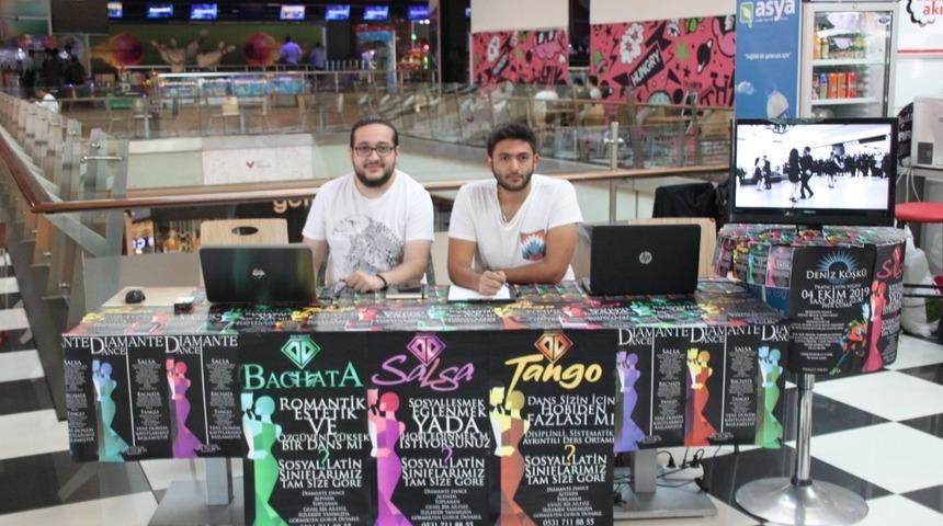 67 Burda Avm&rsquo;de Latin Dansı tanıtım standı a&ccedil;ıldı