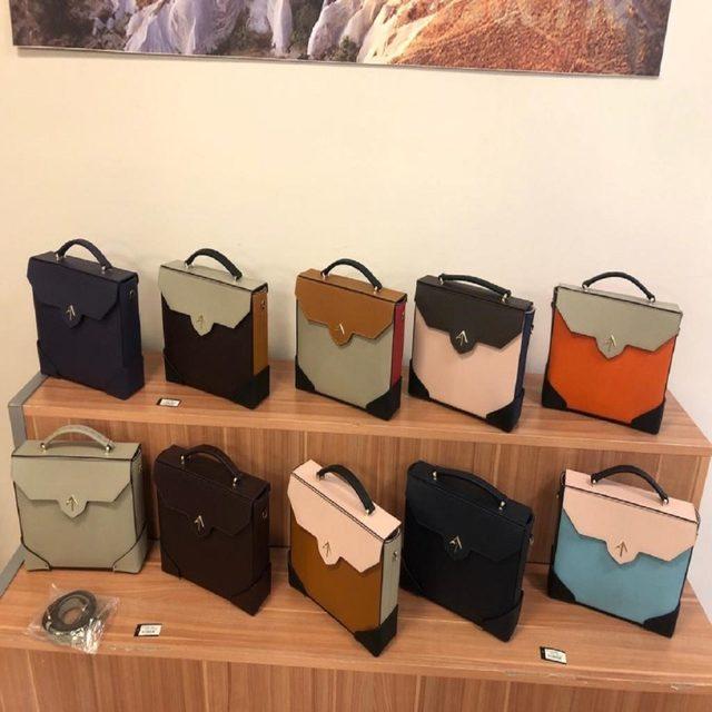 Çanakkale’de, orjinal olmayan çok sayıda çantaya el konuldu 1