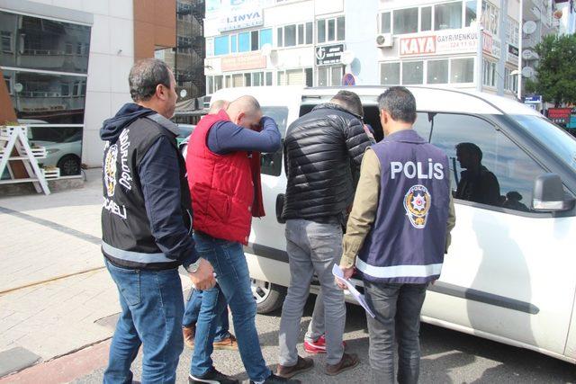 Sağır ve dilsiz yağma çetesi yakalandı