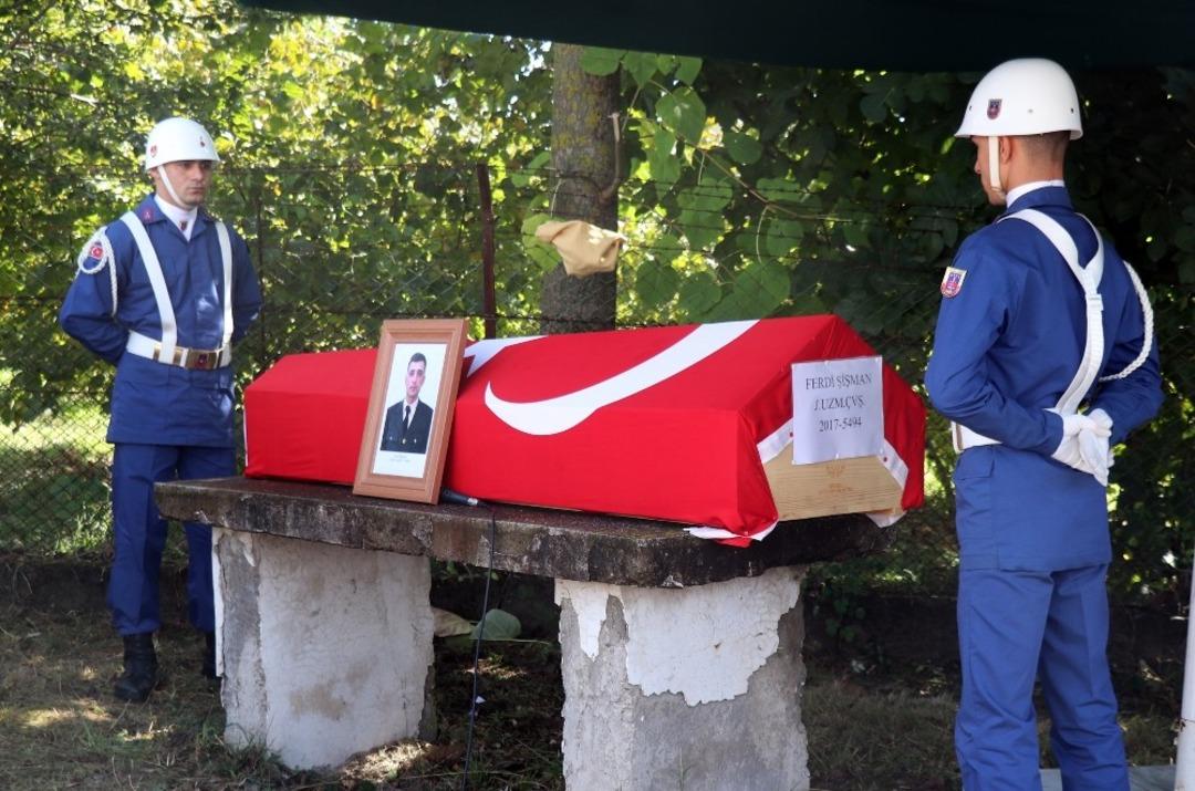 Uzman &Ccedil;avuş son yolculuğuna uğurlandı