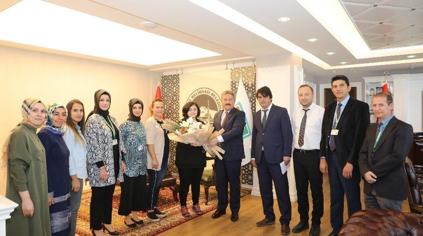 Başkan Palancıoğlu belediye mimarlarının g&uuml;nlerini kutladı